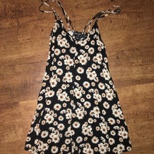 Cute dress with daisy pattern